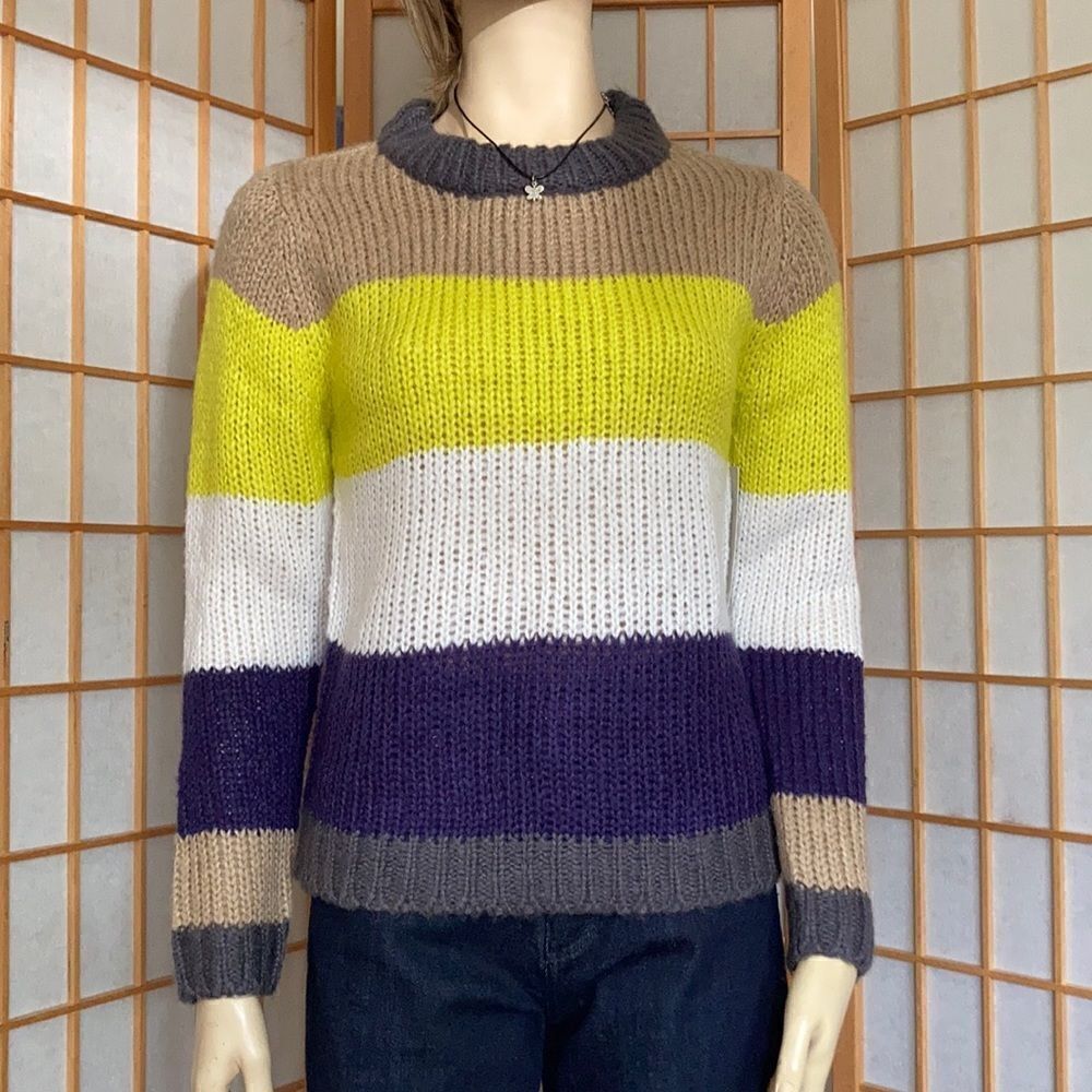 Cloth by RD International Color Block Crew Neck - Picture 2 of 10